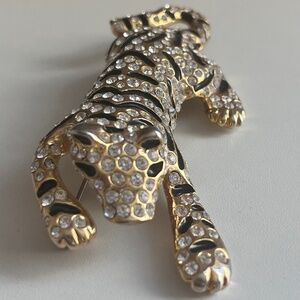 Vintage black enamel, gold tone and rhinestone panther brooch, 3.5" long EUC